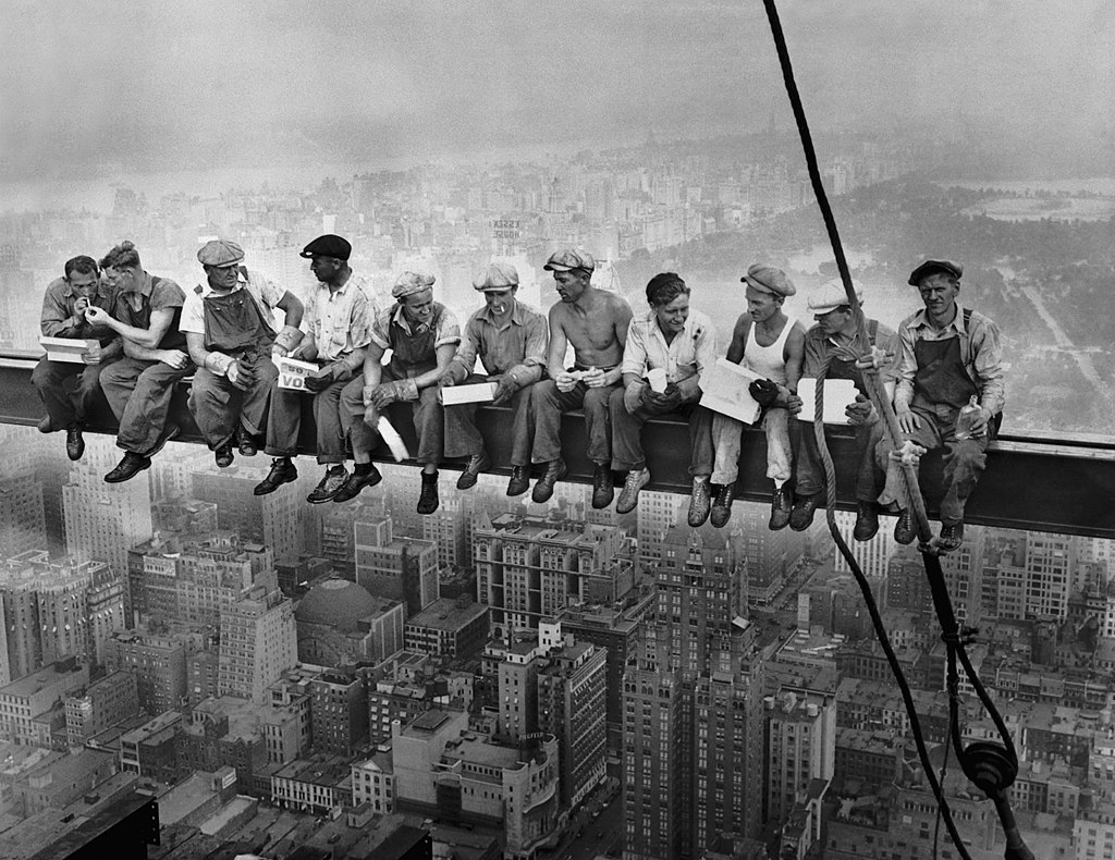 Lunch_atop_a_Skyscraper.jpg